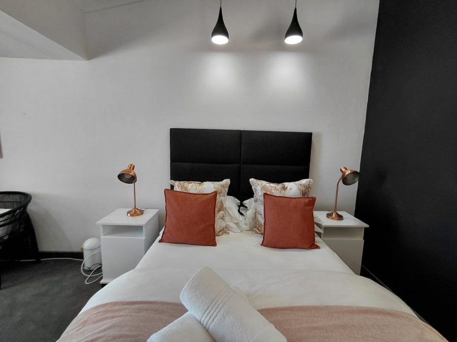 5 Bedroom Property for Sale in Jeffreys Bay Central Eastern Cape